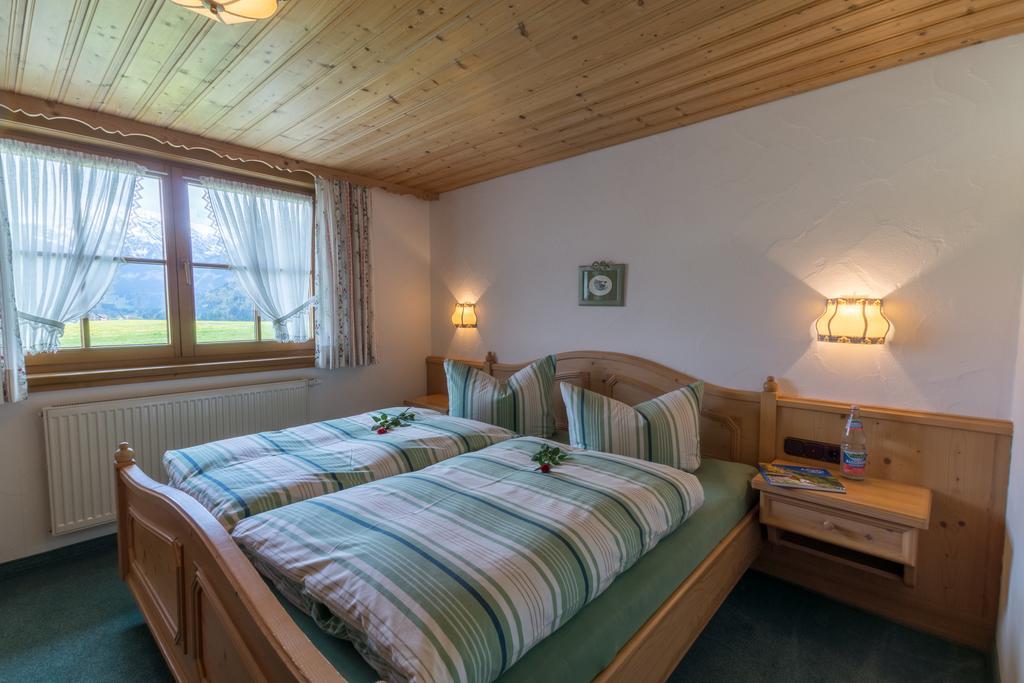 Landhaus Berktold Obermaiselstein Exteriör bild